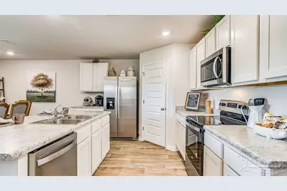 9727 Dutton Ln, Milton, FL 32583 - Photo 3