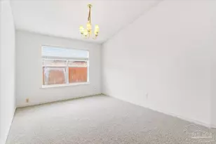 9523 Parker Pl Dr, Navarre, FL 32566 - Photo 5