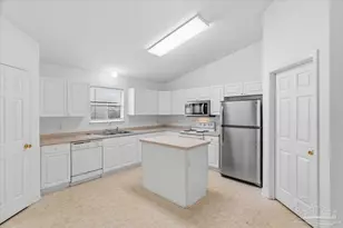 9523 Parker Pl Dr, Navarre, FL 32566 - Photo 11