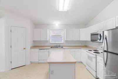 9523 Parker Pl Dr, Navarre, FL 32566 - Photo 9