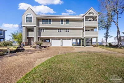 4528 Bayside Dr, Milton, FL 32583 - Photo 1