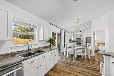1265 Sanibel Ln, Gulf Breeze, FL 32563 - Photo 15