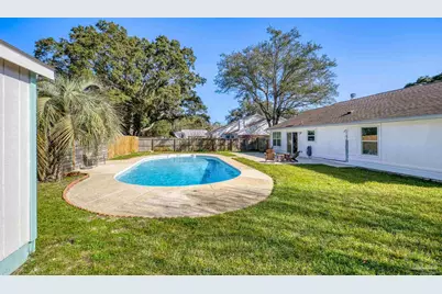 1265 Sanibel Ln, Gulf Breeze, FL 32563 - Photo 49