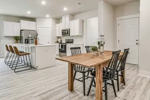 8050 Fox Hunt Dr, Milton, FL 32583 - Photo 5