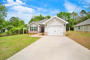 5132 Bankhead Dr, Pensacola, FL 32526 - Photo 1