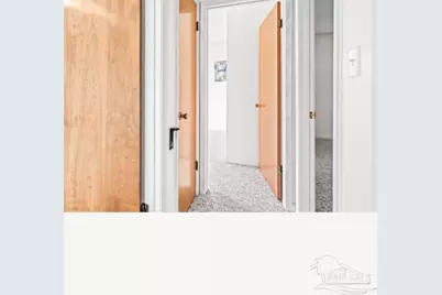 4111 Capri Dr, Pensacola, FL 32504 - Photo 9