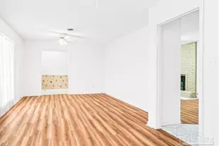 4111 Capri Dr, Pensacola, FL 32504 - Photo 5