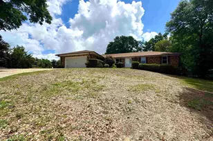 6040 Strickland Pl, Pensacola, FL 32506 - Photo 3