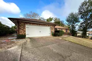 6040 Strickland Pl, Pensacola, FL 32506 - Photo 7