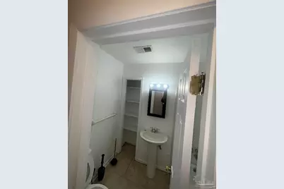 1105 W Strong St, Pensacola, FL 32501 - Photo 7