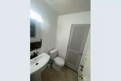 1105 W Strong St, Pensacola, FL 32501 - Photo 11