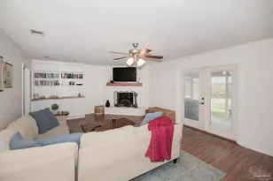 6940 Falcon Dr, Pensacola, FL 32526 - Photo 17