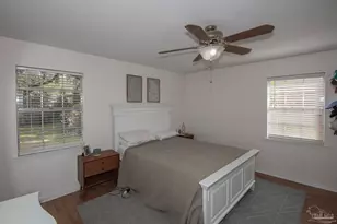 6940 Falcon Dr, Pensacola, FL 32526 - Photo 9