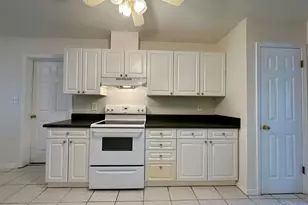 3585 Blueridge Dr, Pensacola, FL 32504 - Photo 9