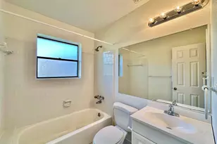 3585 Blueridge Dr, Pensacola, FL 32504 - Photo 19