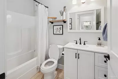 5140 Sandy Shores Dr, Gulf Breeze, FL 32563 - Photo 13