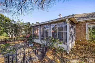 4172 Longwood Cir, Gulf Breeze, FL 32563 - Photo 47