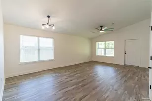 3009 N 36th Ave, Milton, FL 32583 - Photo 11