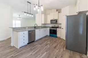 3009 N 36th Ave, Milton, FL 32583 - Photo 9