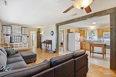 402 Navarre St, Gulf Breeze, FL 32561 - Photo 11