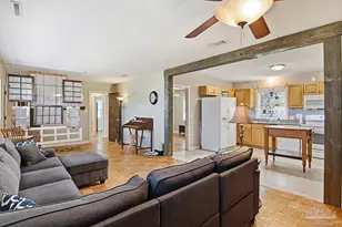 402 Navarre St, Gulf Breeze, FL 32561 - Photo 11