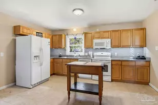 402 Navarre St, Gulf Breeze, FL 32561 - Photo 13