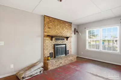 402 Navarre St, Gulf Breeze, FL 32561 - Photo 17