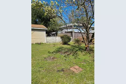 415 Gibbs Rd, Pensacola, FL 32507 - Photo 25