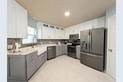 629 Downhaul Dr, Pensacola, FL 32507 - Photo 11