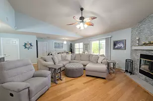 629 Downhaul Dr, Pensacola, FL 32507 - Photo 9