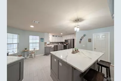 629 Downhaul Dr, Pensacola, FL 32507 - Photo 13