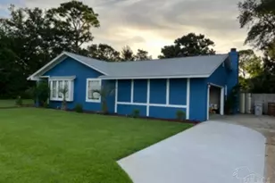 2644 Venetian Way, Gulf Breeze, FL 32563 - Photo 1