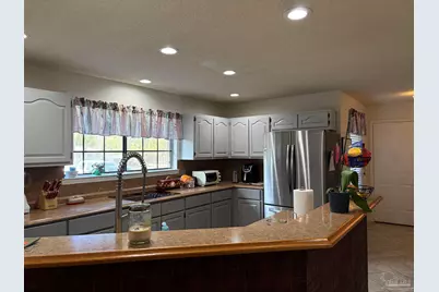 9631 Sunnybrook Dr, Navarre, FL 32566 - Photo 5