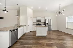 6257 Redberry Dr, Gulf Breeze, FL 32563 - Photo 7