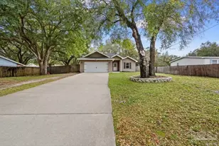 8445 Rynes Cir, Navarre, FL 32566 - Photo 1