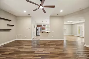 8445 Rynes Cir, Navarre, FL 32566 - Photo 5