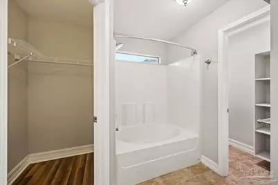 8445 Rynes Cir, Navarre, FL 32566 - Photo 19