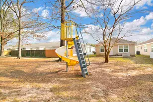 2491 Trailwood Dr, Cantonment, FL 32533 - Photo 37