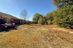 8826 Bluebell St, Milton, FL 32583 - Photo 9