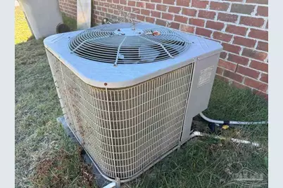 8826 Bluebell St, Milton, FL 32583 - Photo 7