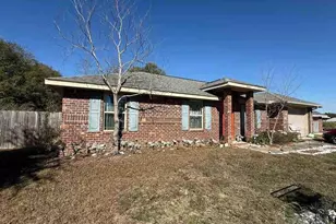 8826 Bluebell St, Milton, FL 32583 - Photo 3