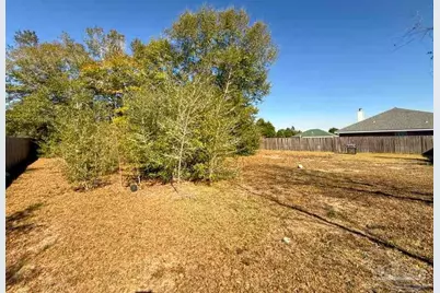 8826 Bluebell St, Milton, FL 32583 - Photo 11