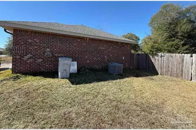 8826 Bluebell St, Milton, FL 32583 - Photo 5