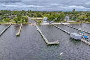 5292 Soundside Dr, Gulf Breeze, FL 32563 - Photo 47