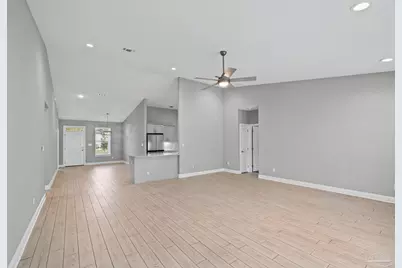 5292 Soundside Dr, Gulf Breeze, FL 32563 - Photo 21