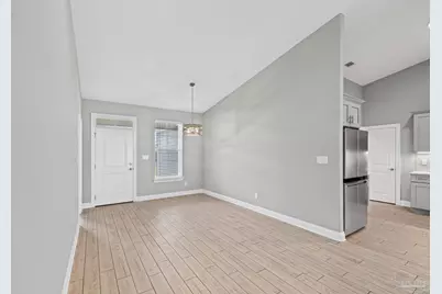 5292 Soundside Dr, Gulf Breeze, FL 32563 - Photo 7