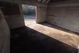 222 Vann Cir, Laurel Hill, FL 32567 - Photo 3