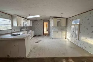 222 Vann Cir, Laurel Hill, FL 32567 - Photo 21