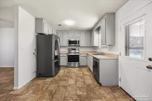 5135 Nekole Dr, Milton, FL 32570 - Photo 9