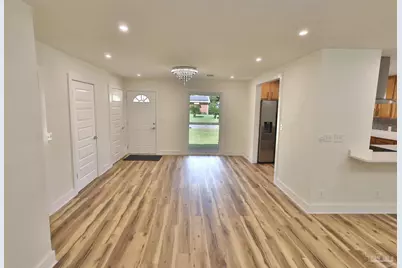 3795 Summer Dr, Pensacola, FL 32504 - Photo 11